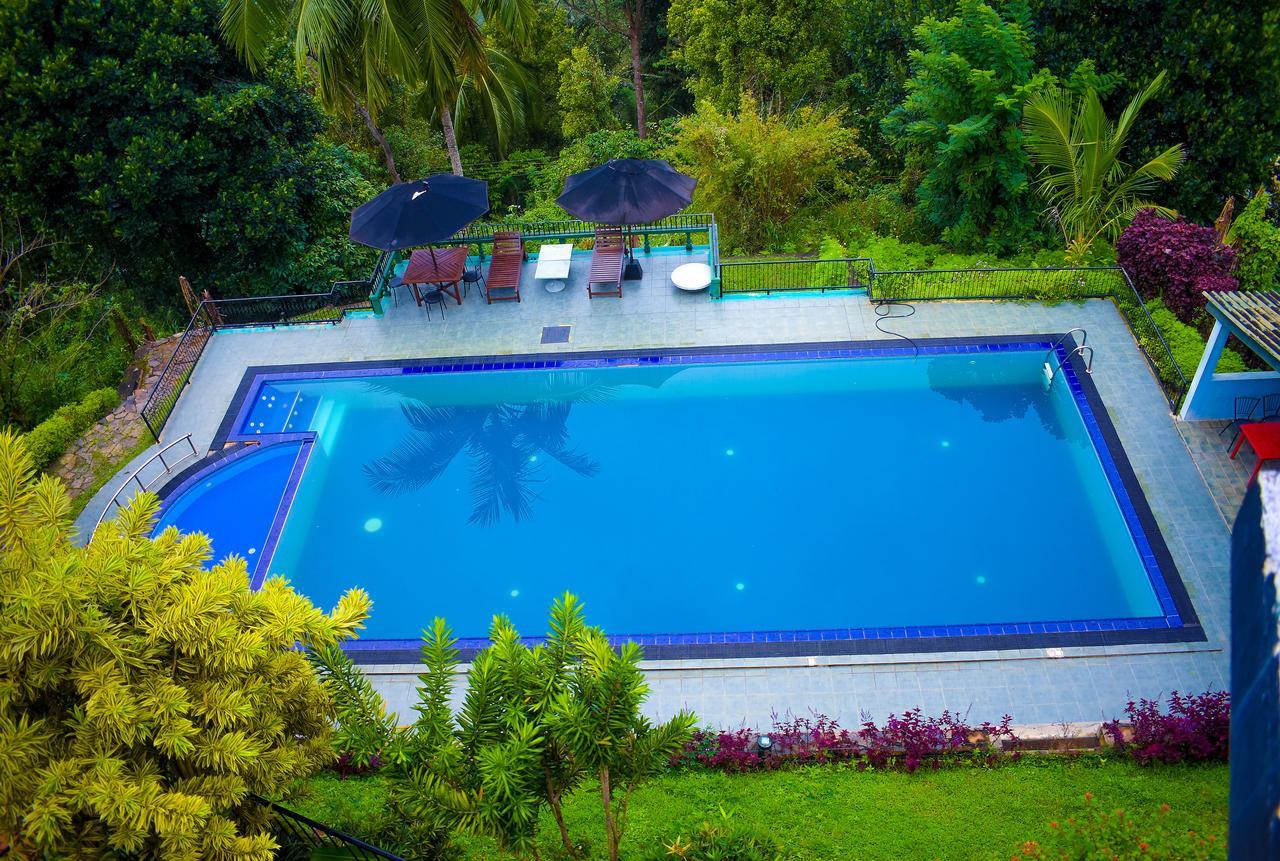 Resort Brookside By Earl's