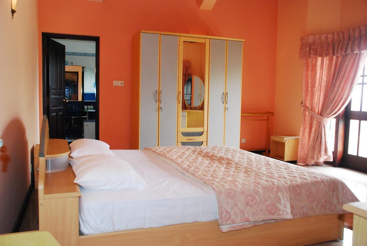 Breeze Bed & Breakfast