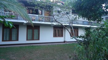 Beam Bed & Breakfast 3*