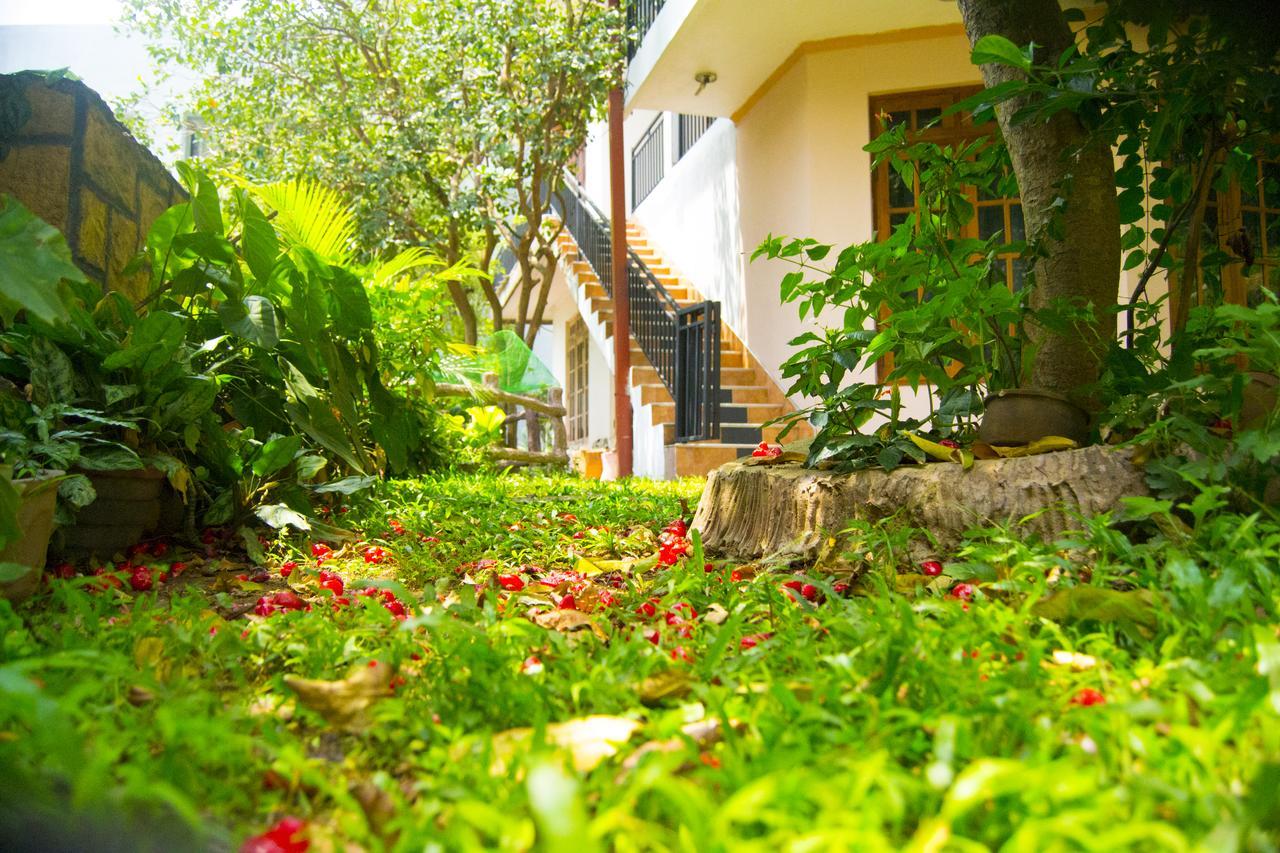 Heavens Door Guest 3* Kandy