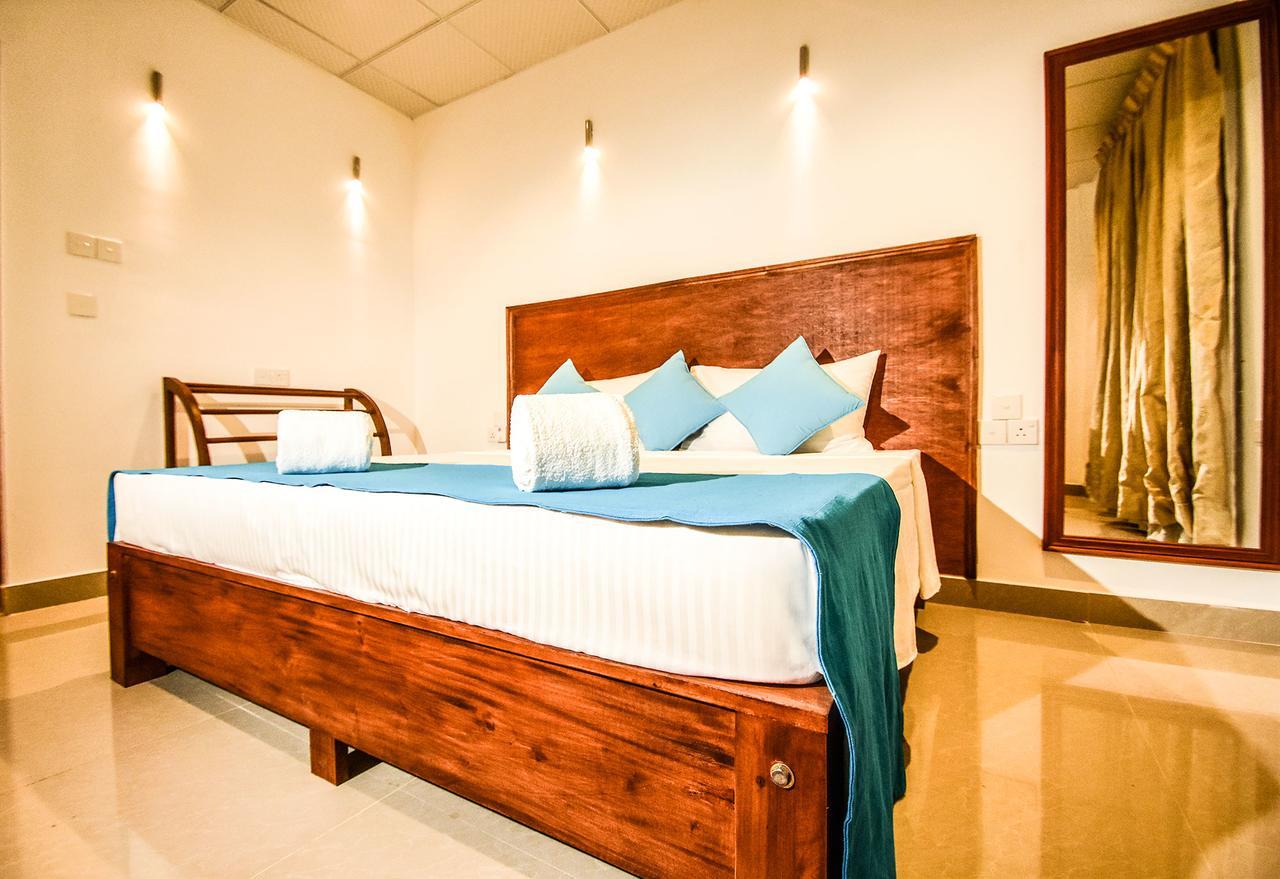 Heavens Door Guest 3* Kandy