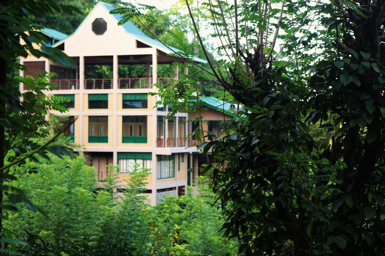 Lodge Sanatha Suwaya *