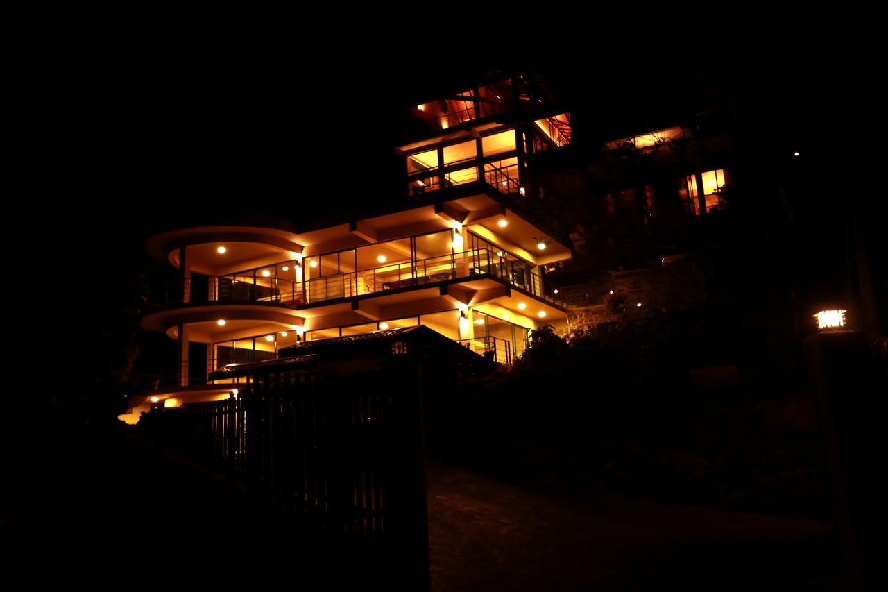 Lodge Sanatha Suwaya *