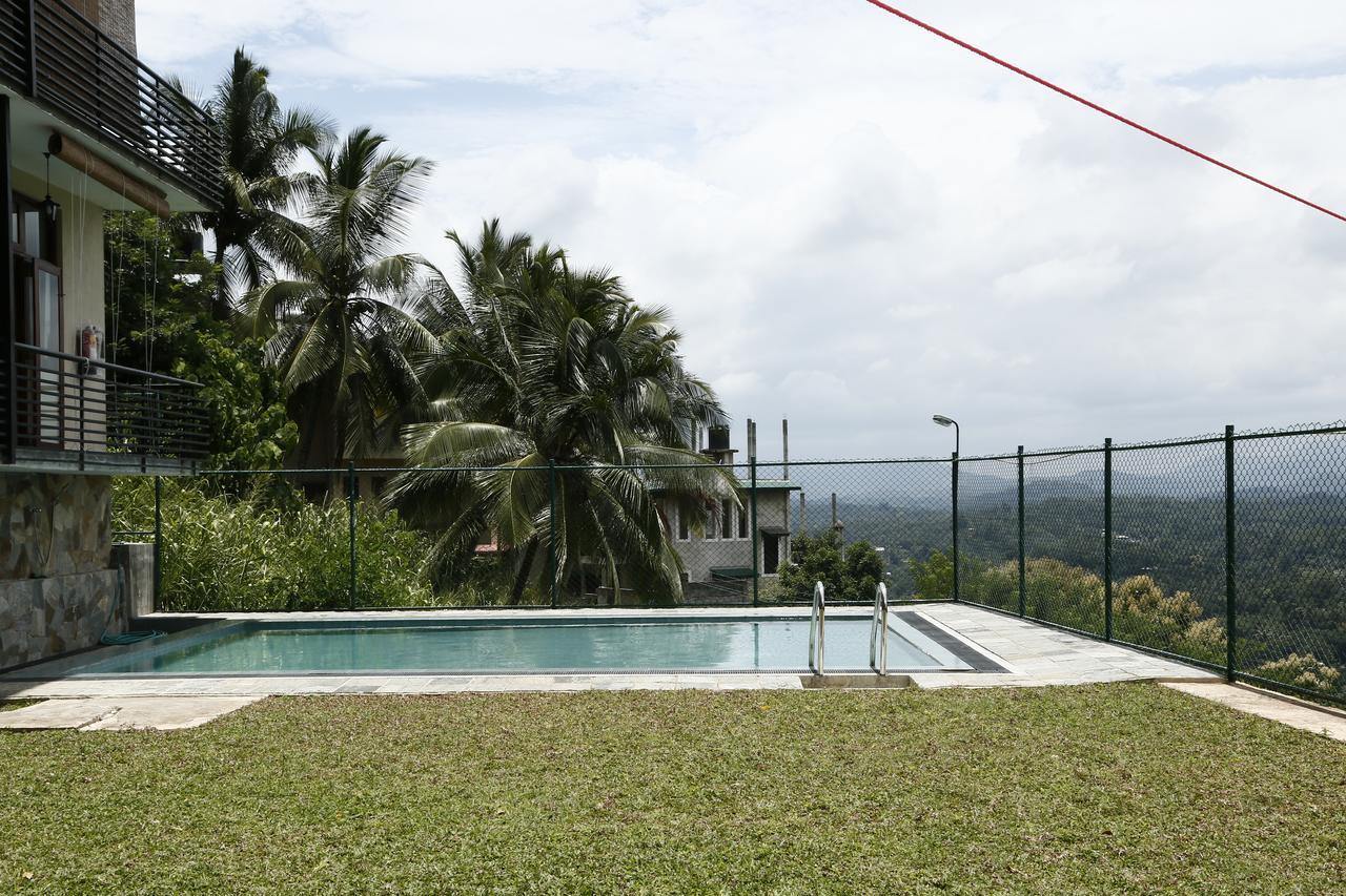 Cirute' Talwatte, 2* Kandy