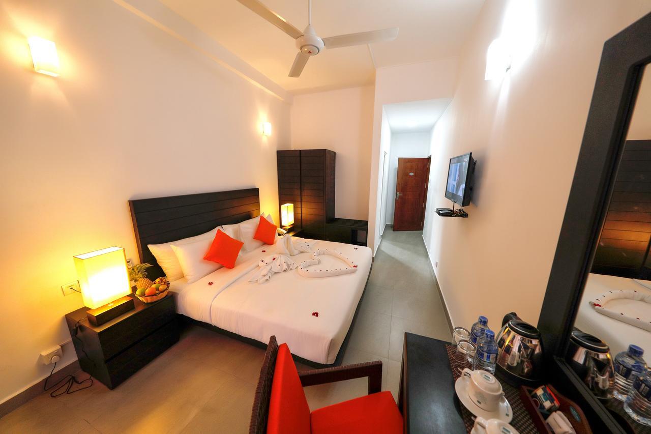 Lavendish Hills 4*