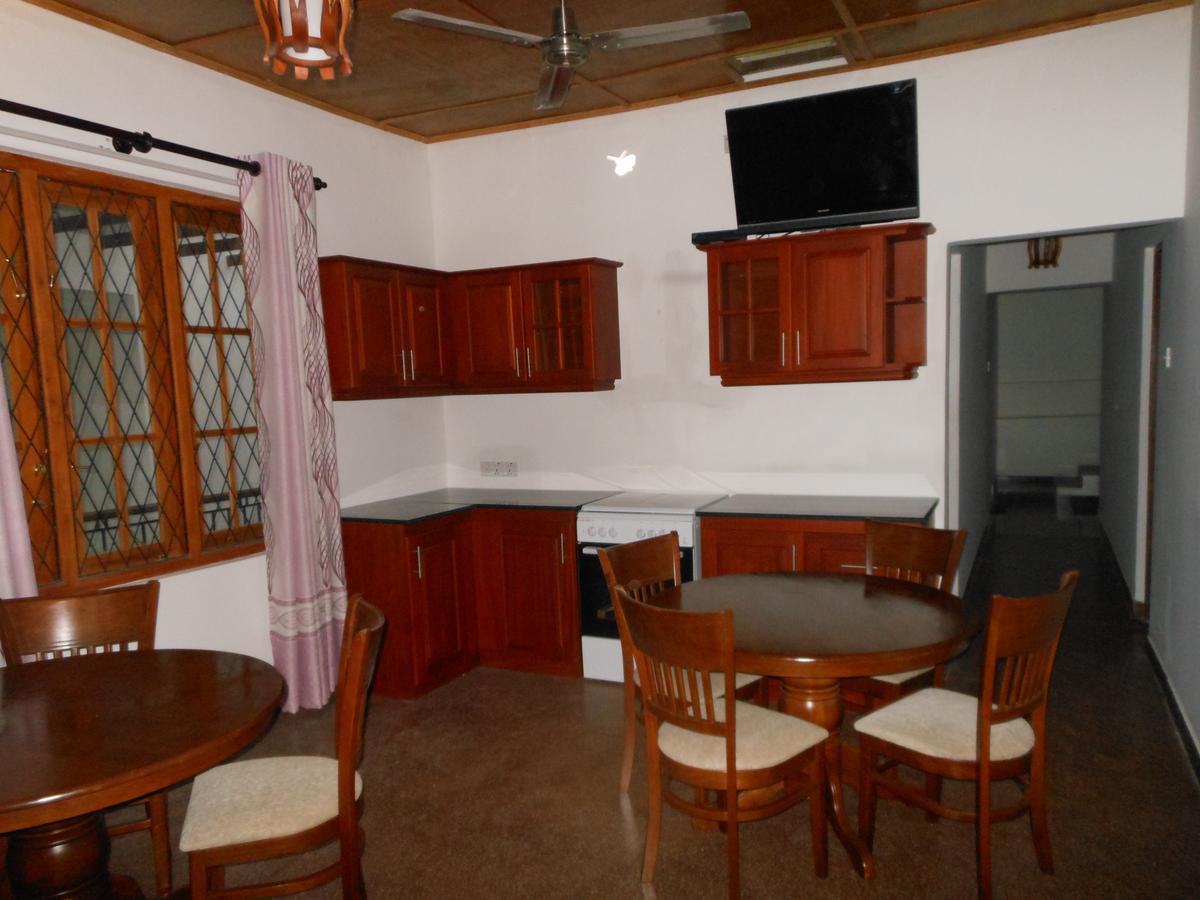 Lavender Hills Hotel
