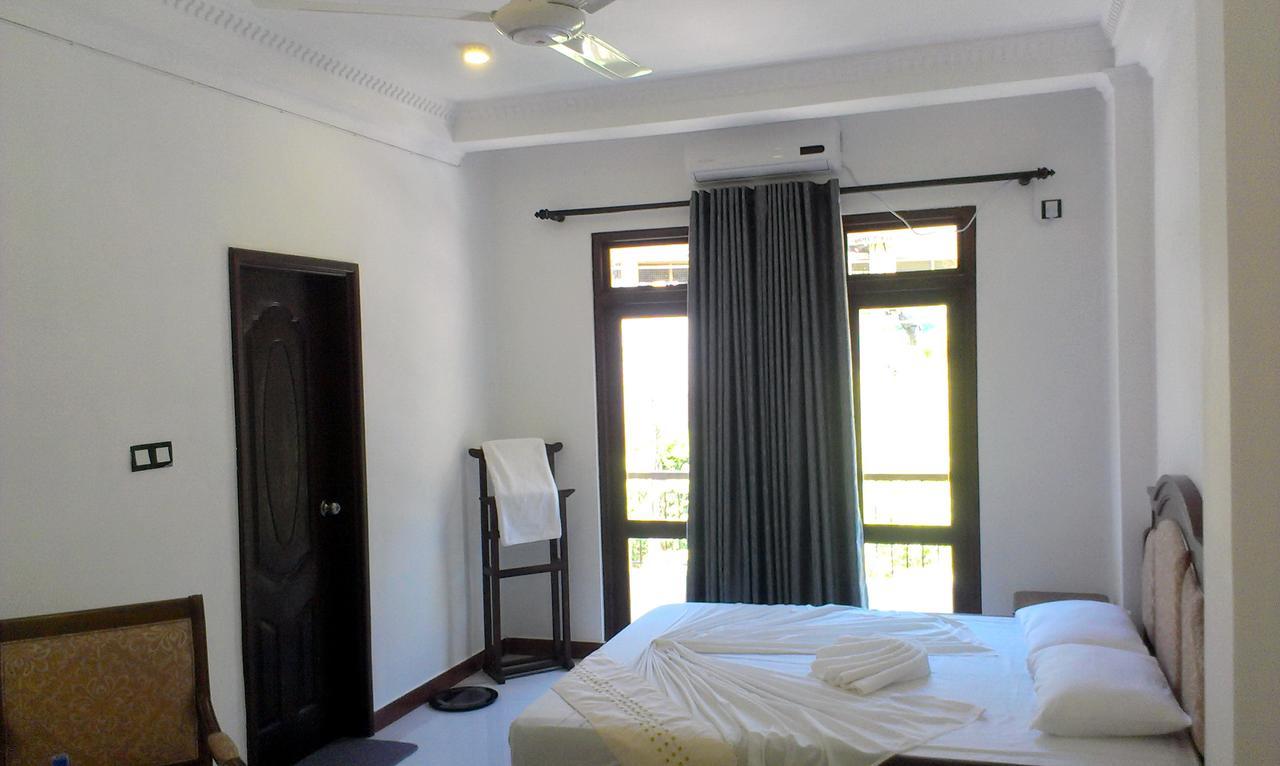 Eagle's Hotel Kandy