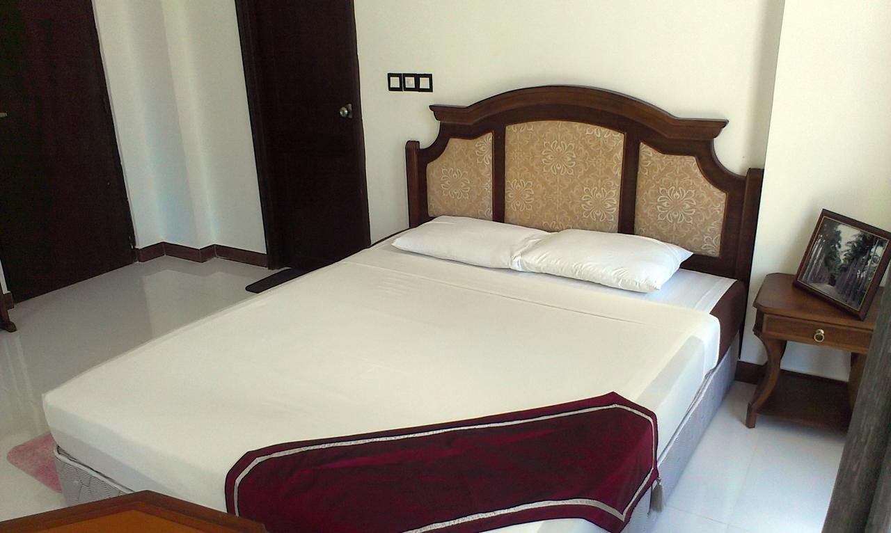 Eagle's Hotel Kandy