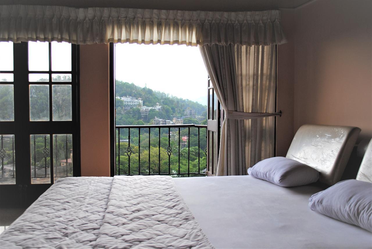 Breeze 3* Kandy