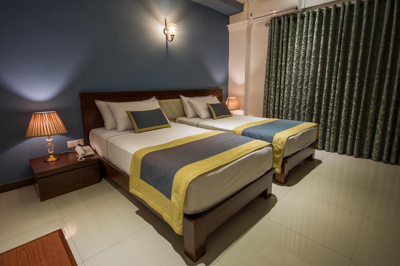 Hotel Ceyloni