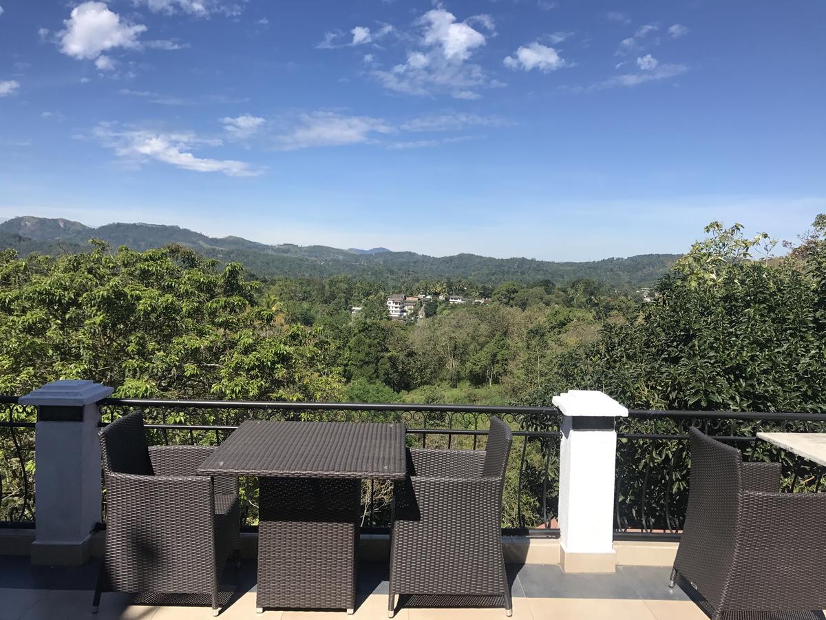 Elegant Kandy