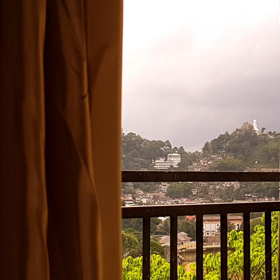 Jaye's Guest house 2*