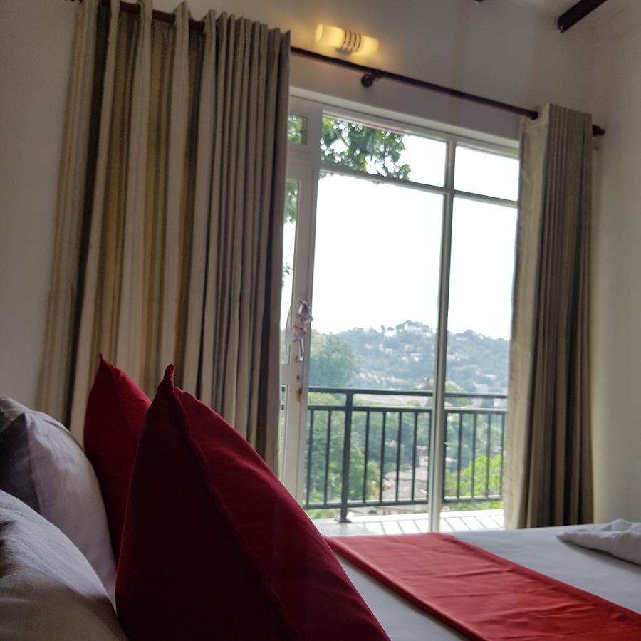 Jaye's Guest house 2*