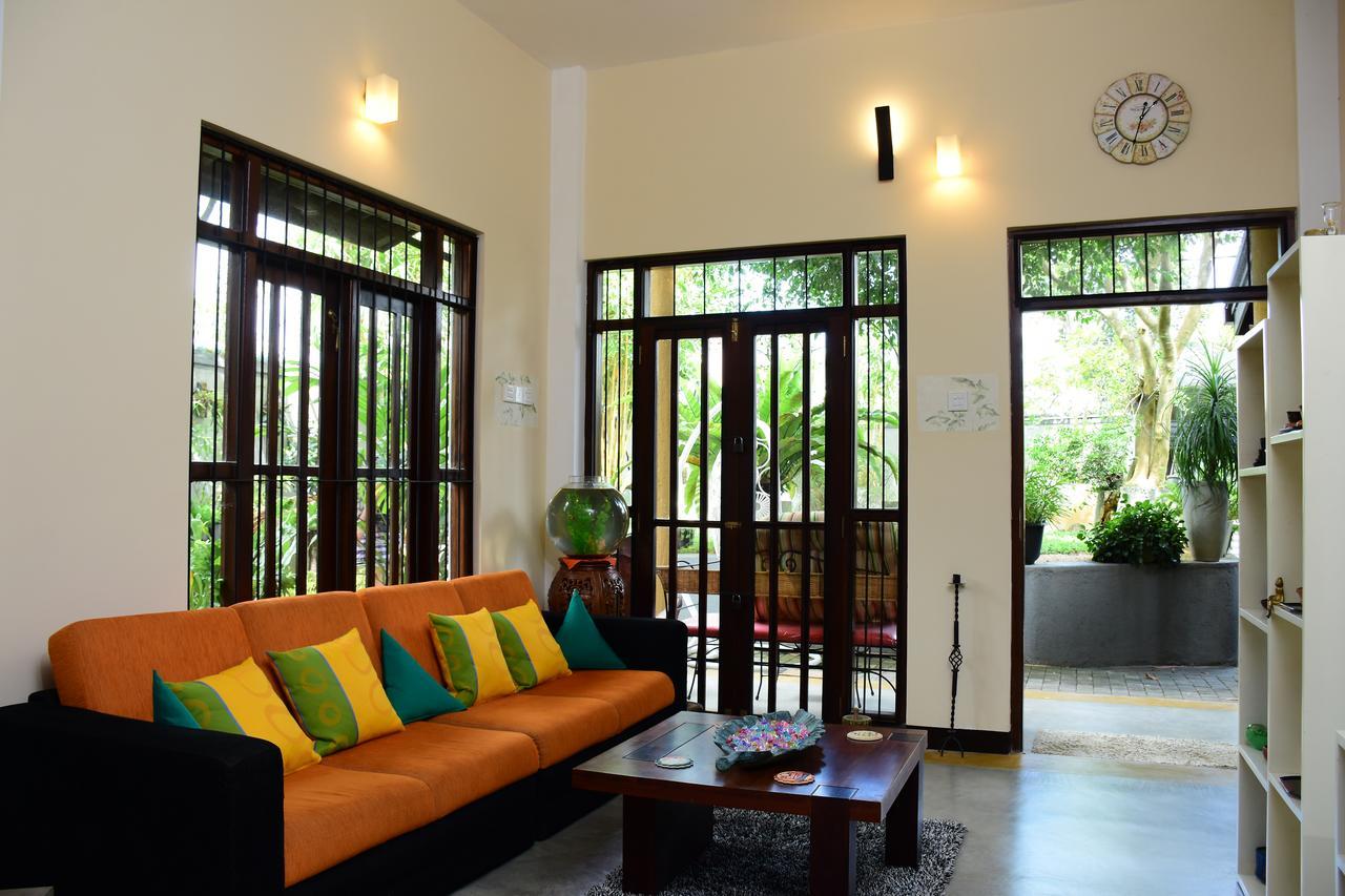 Lodge Spring Kandy