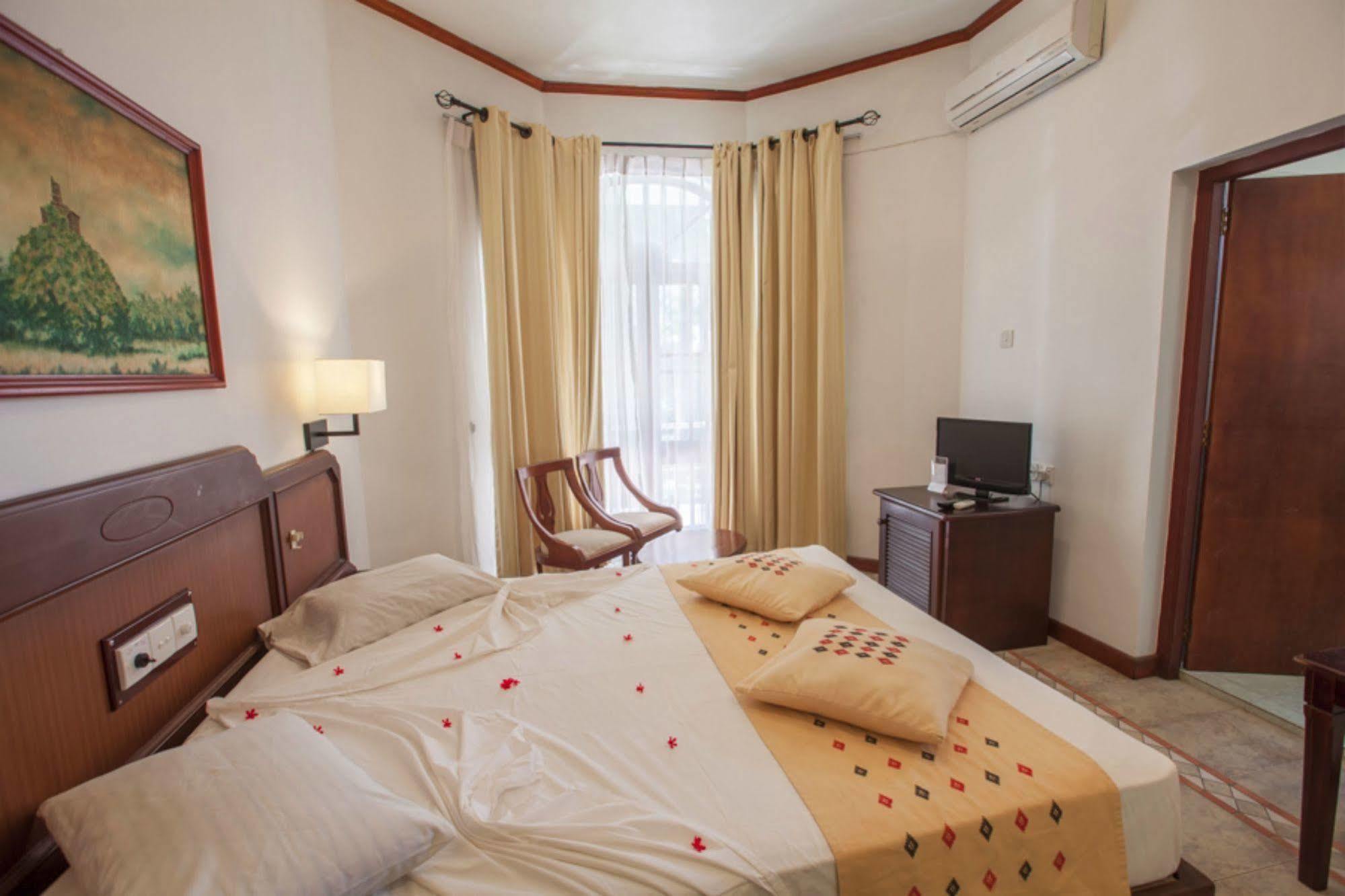 Senani 4* Kandy