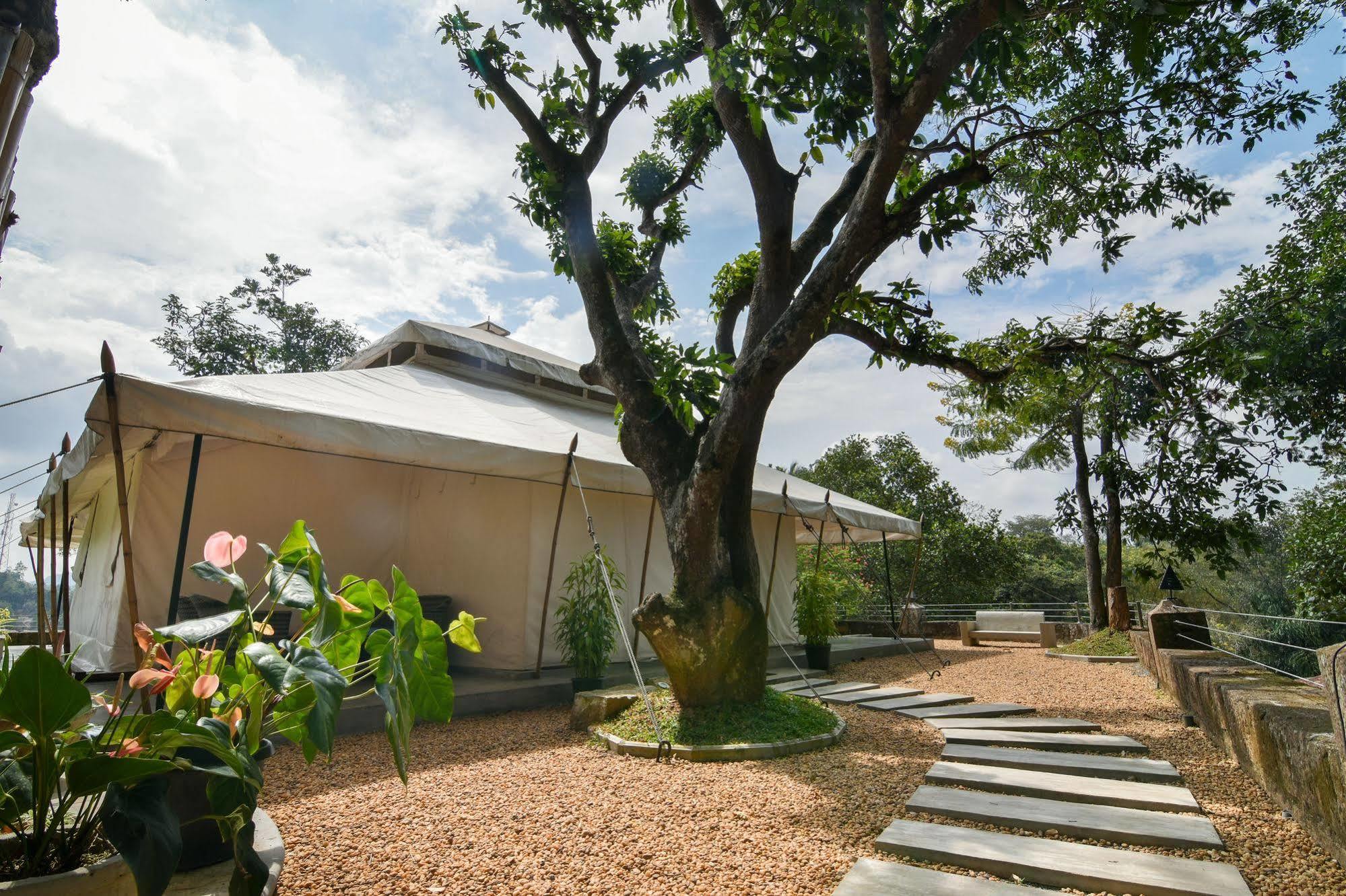 Hotel The Elephant Stables