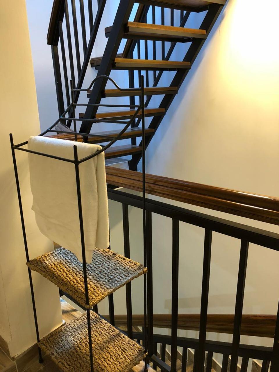 Api Apartment *