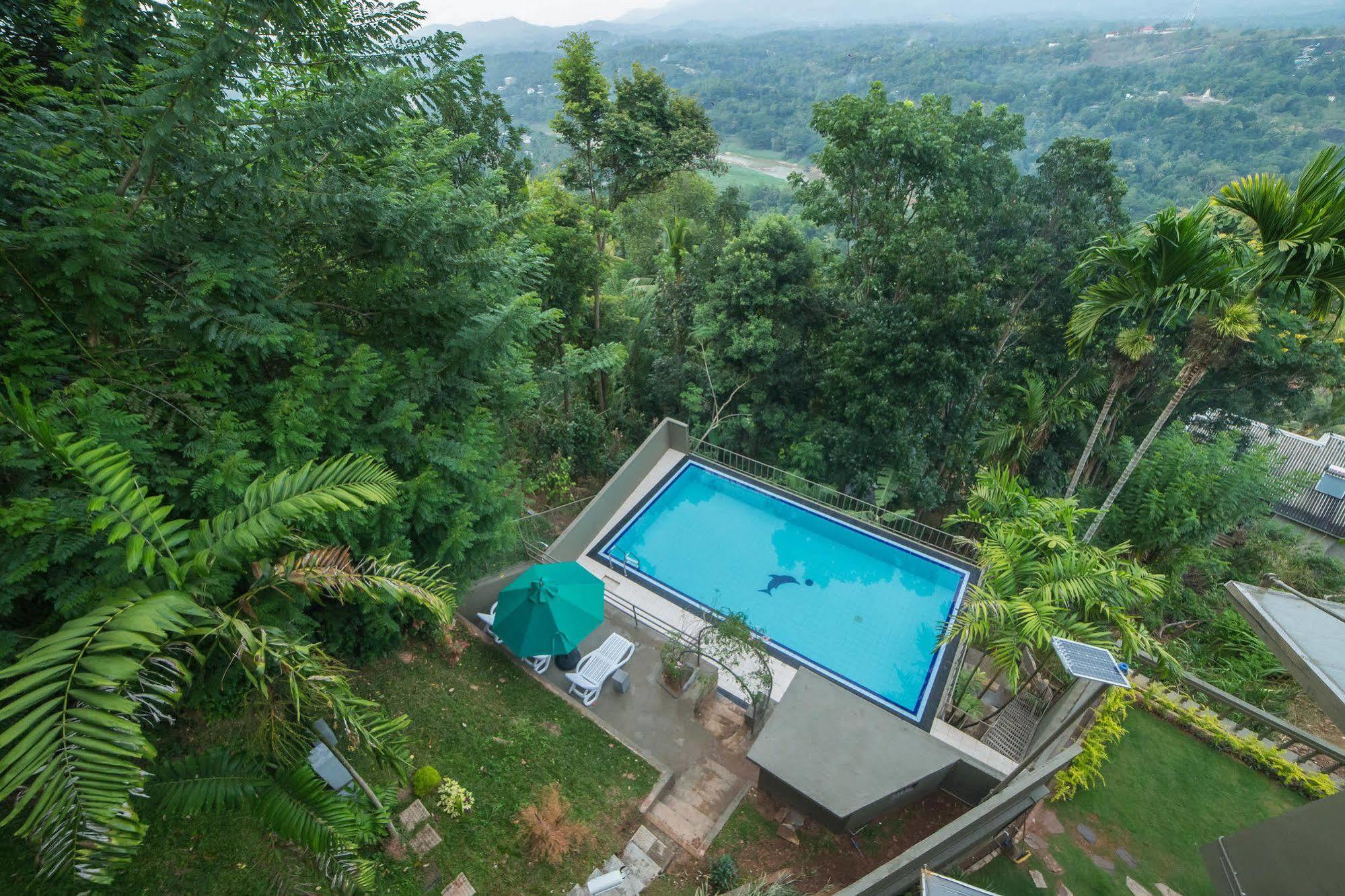 Villa Range