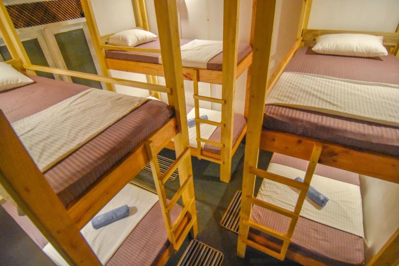 Jay's Bunks-kandy (adults Only) Hostel *