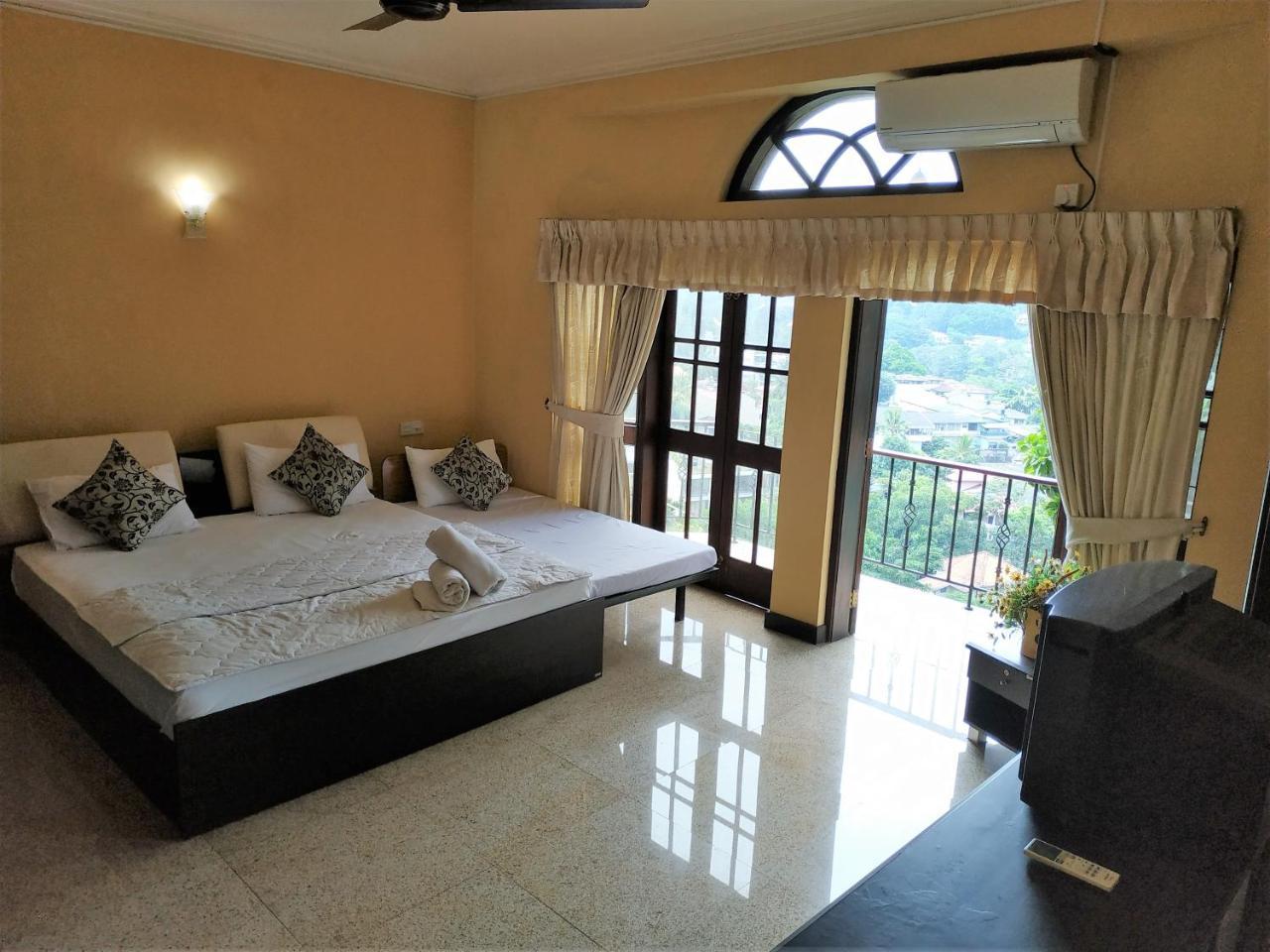 Breeze 3* Kandy