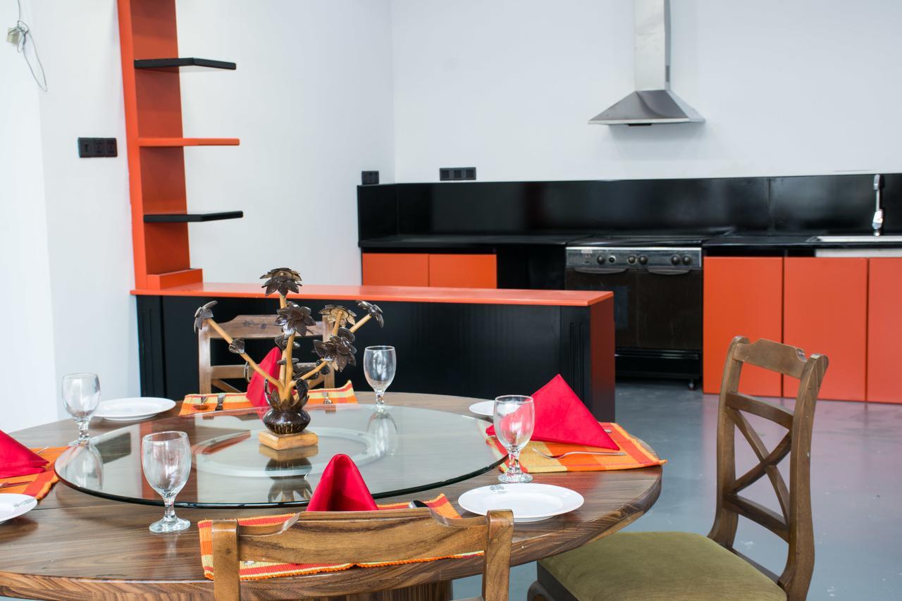 Avora Hotel 3*
