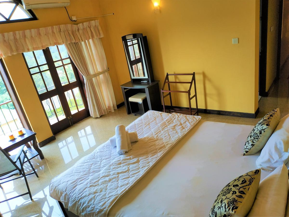 Breeze Bed & Breakfast 3*