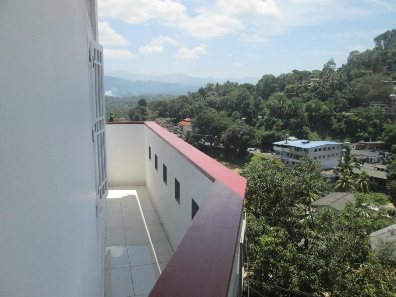Hotel Owinrich 3*