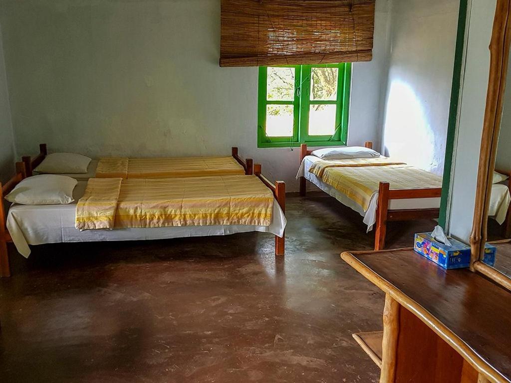 Corberts Rest Hotel *