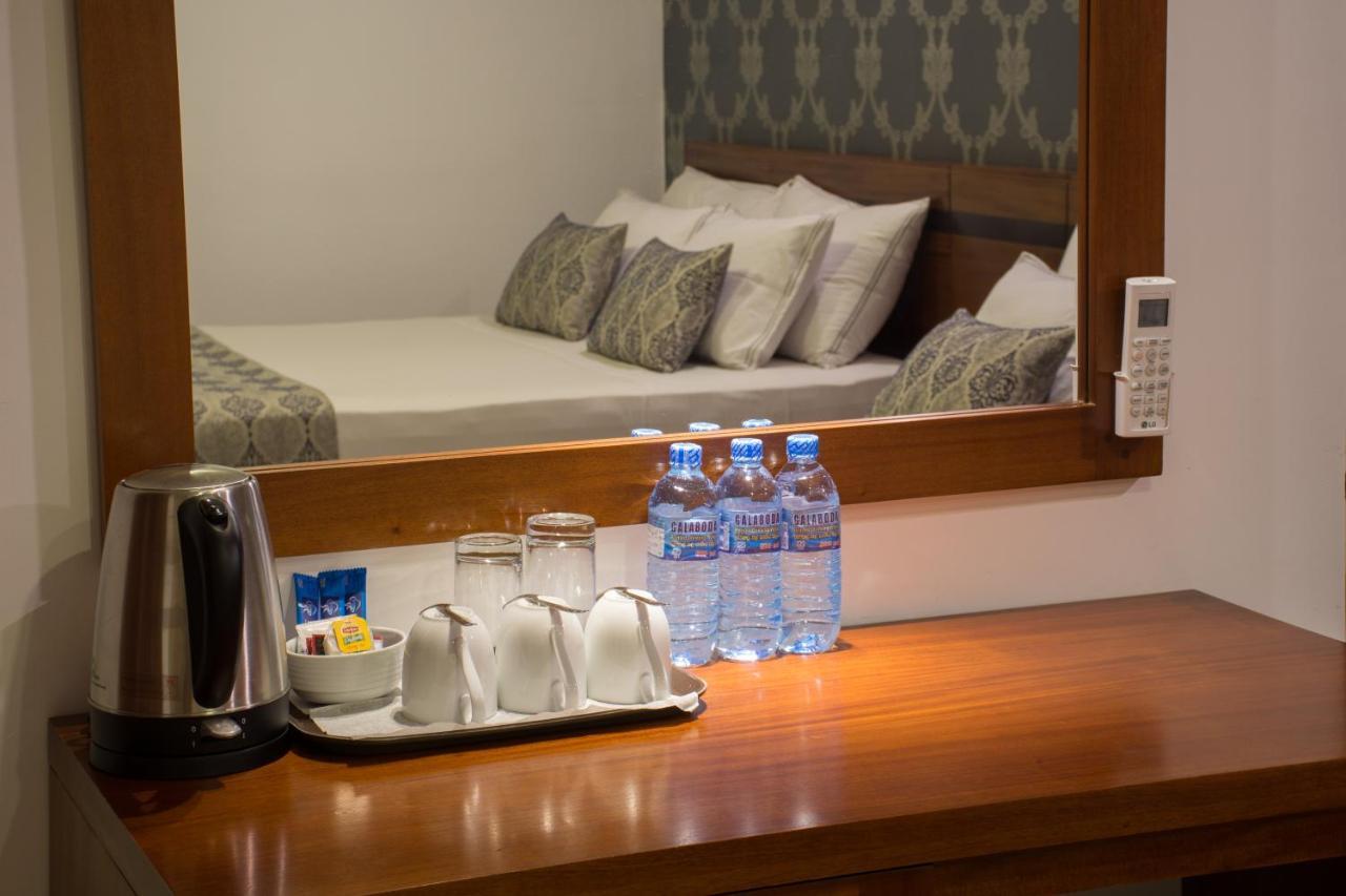 Hotel Ceyloni