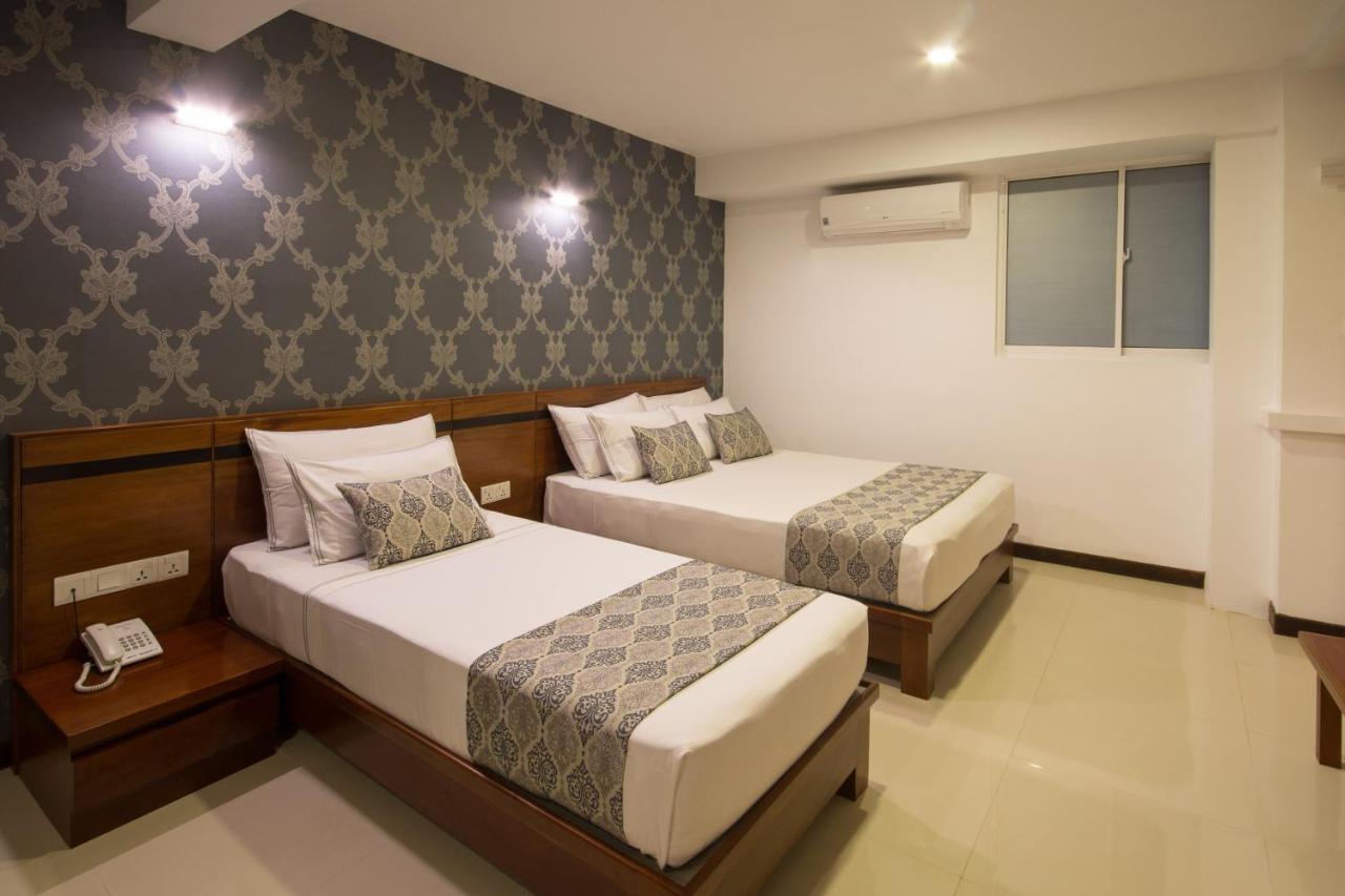 Hotel Ceyloni 2*