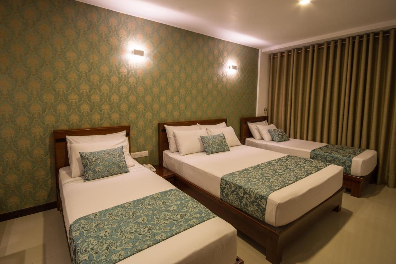 Hotel Ceyloni 2*