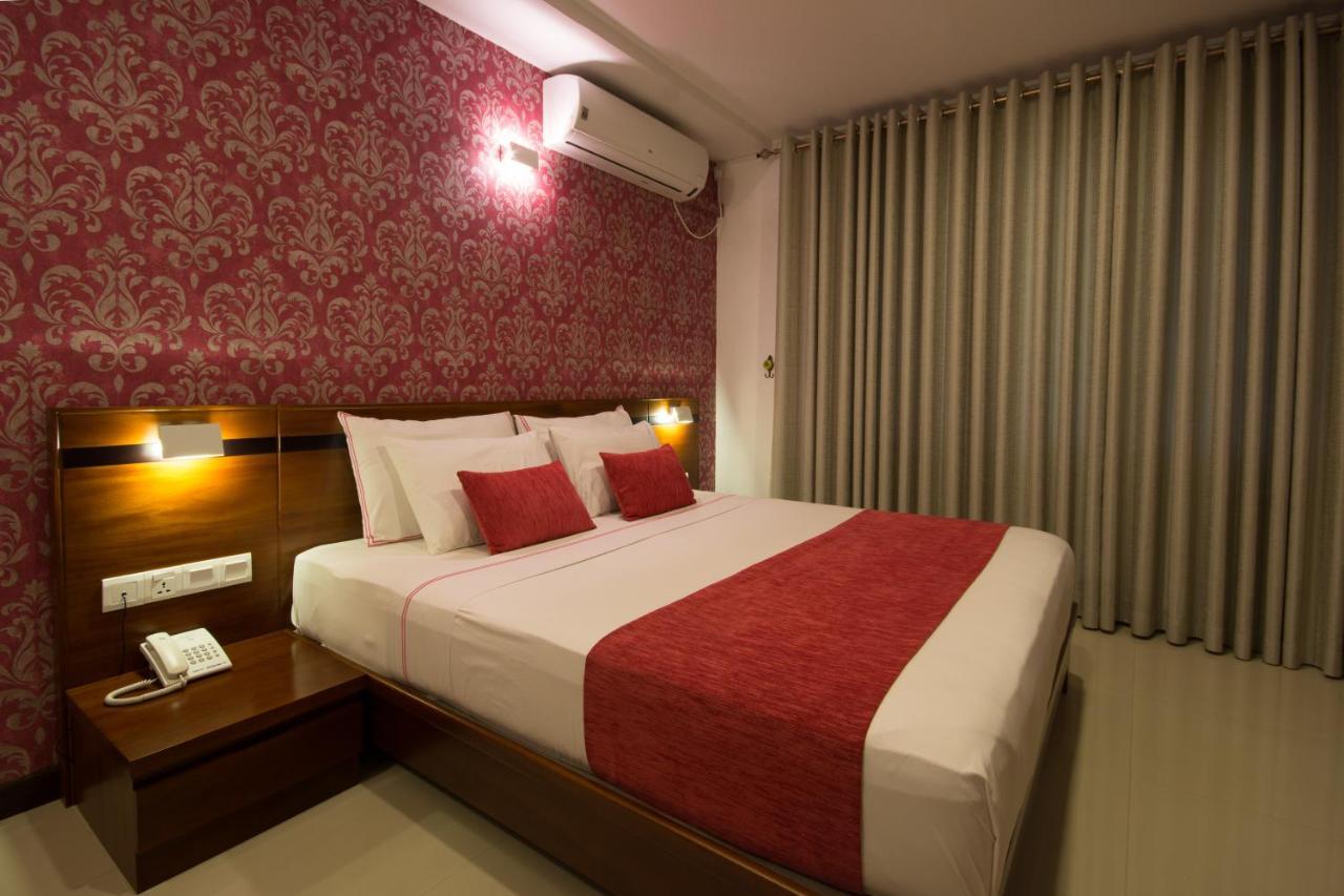 Hotel Ceyloni 2*