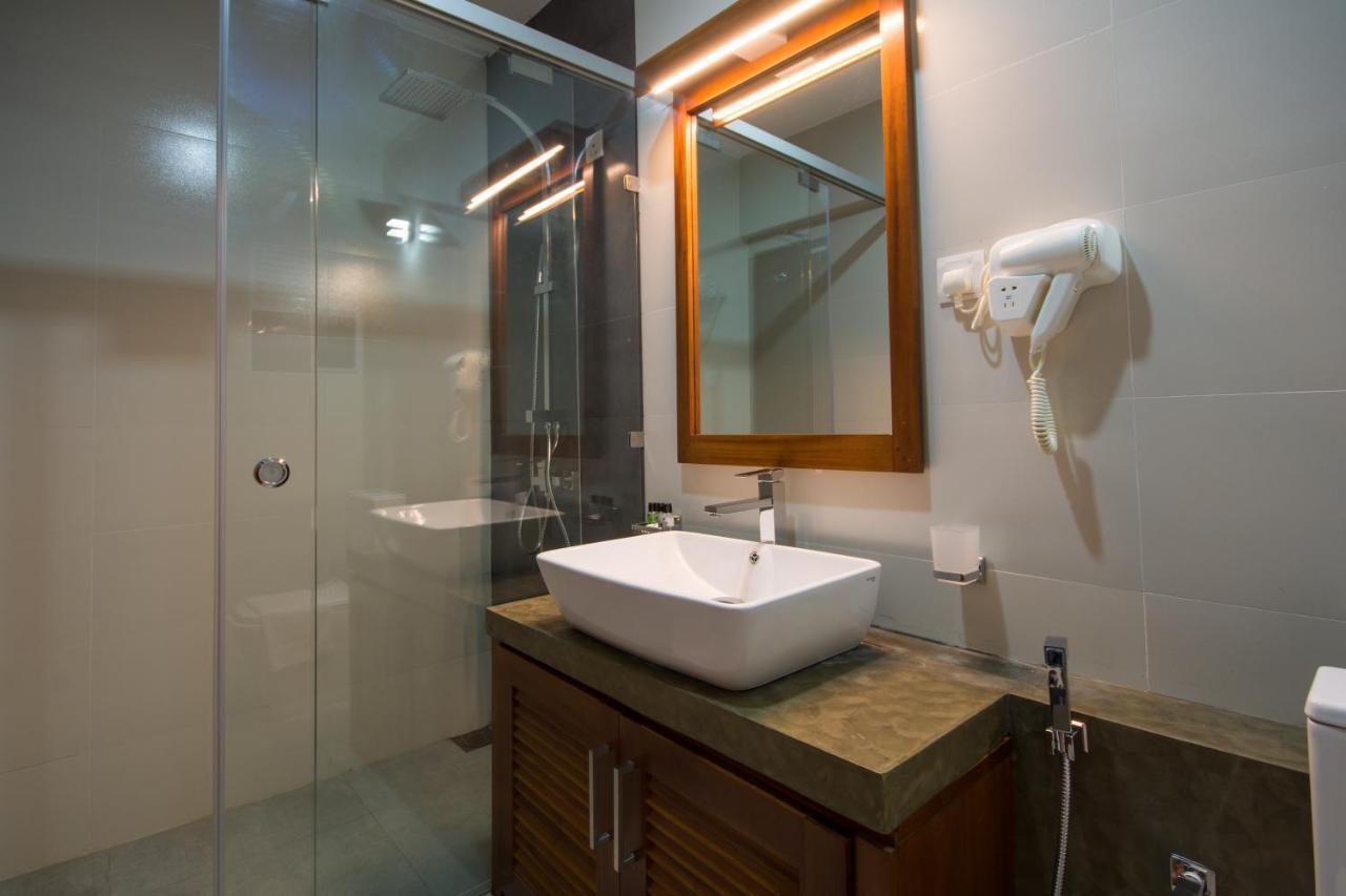 Ceyloni Hotel 2*