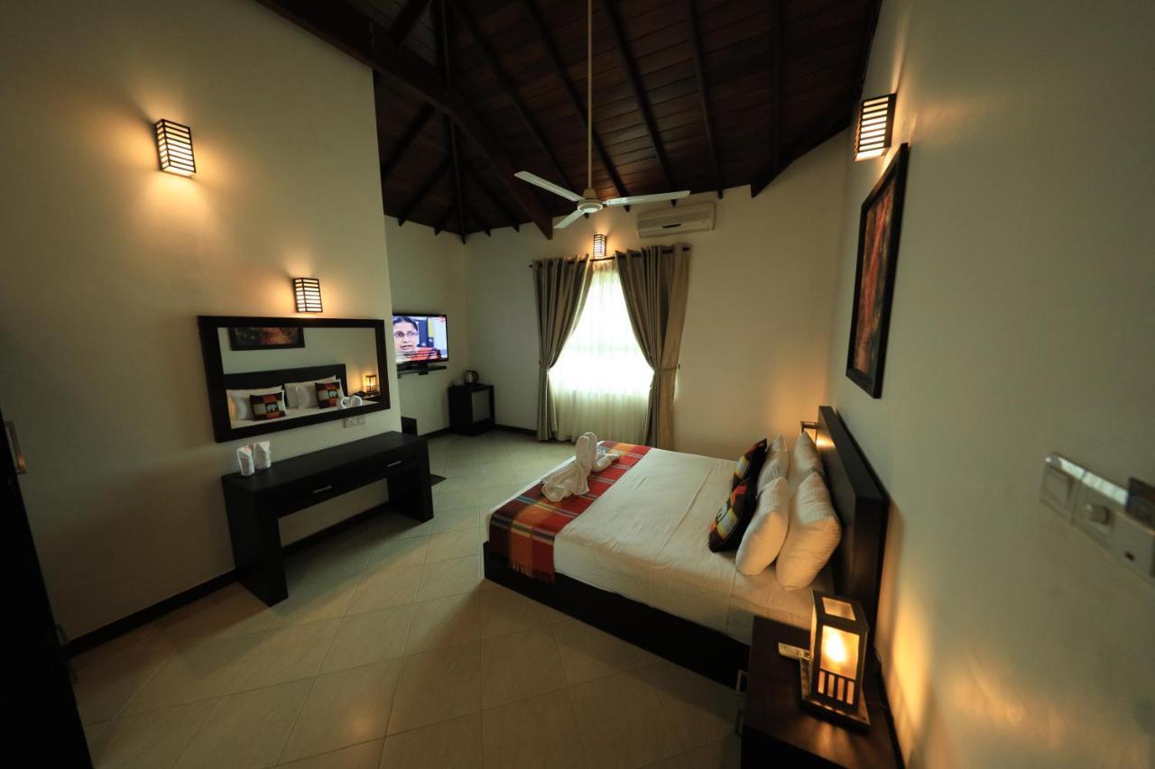 Hotel The Peak Pavilion 4*