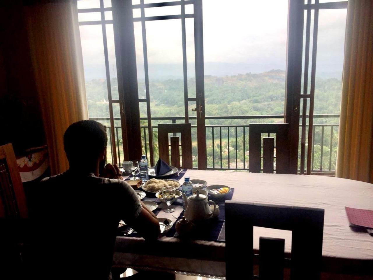 Serenity Hill Oasis Inn