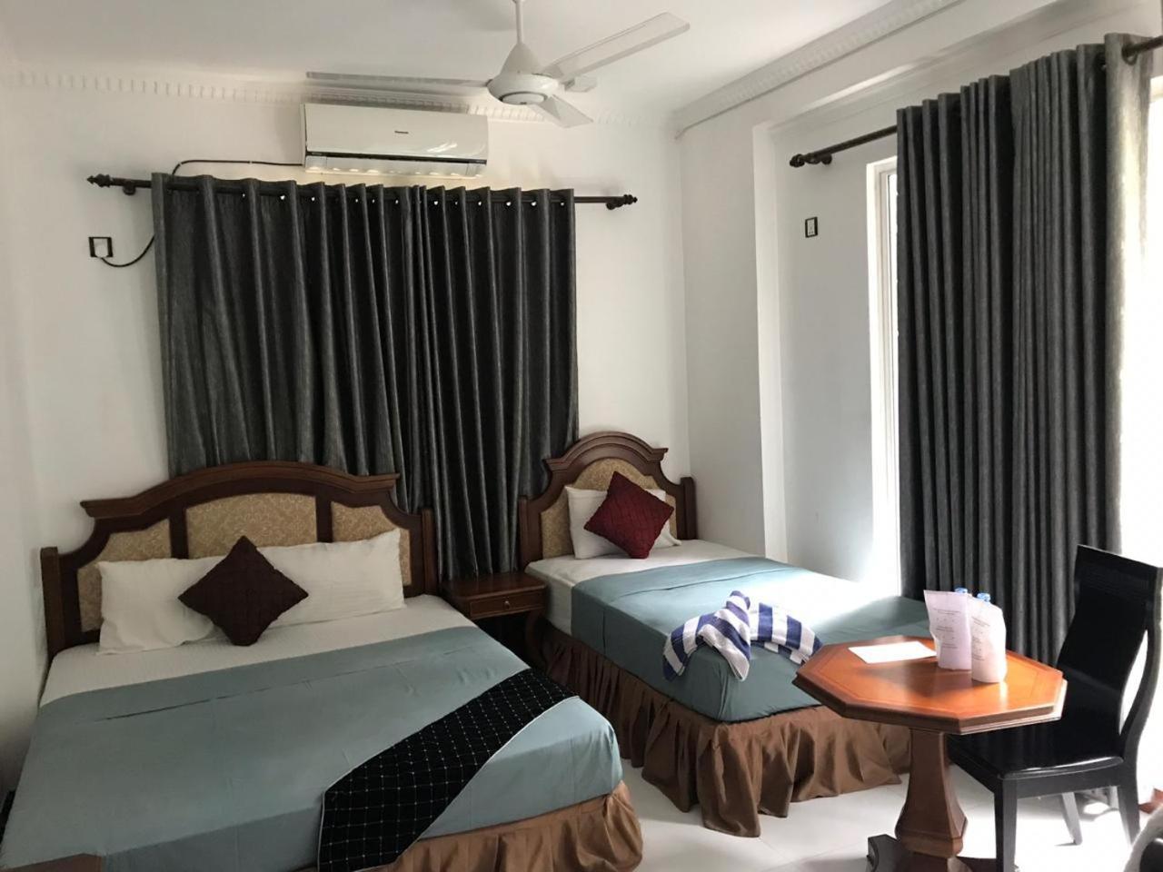 Eagle's 3* Kandy