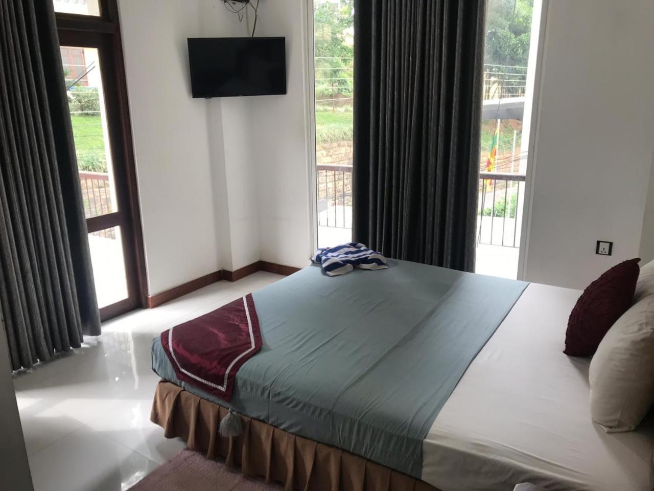 Hotel Eagle's 3*