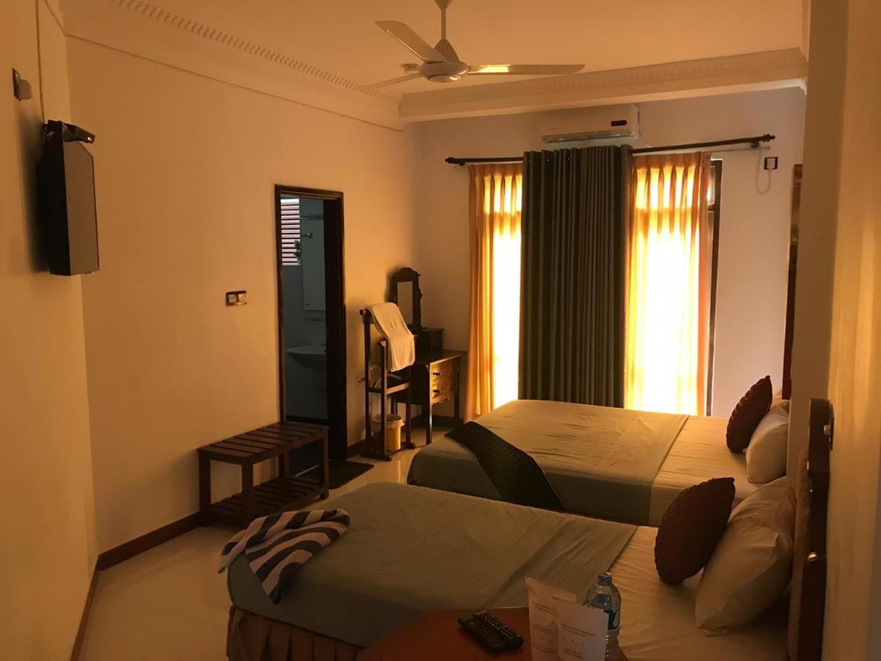 Eagle's 3* Kandy