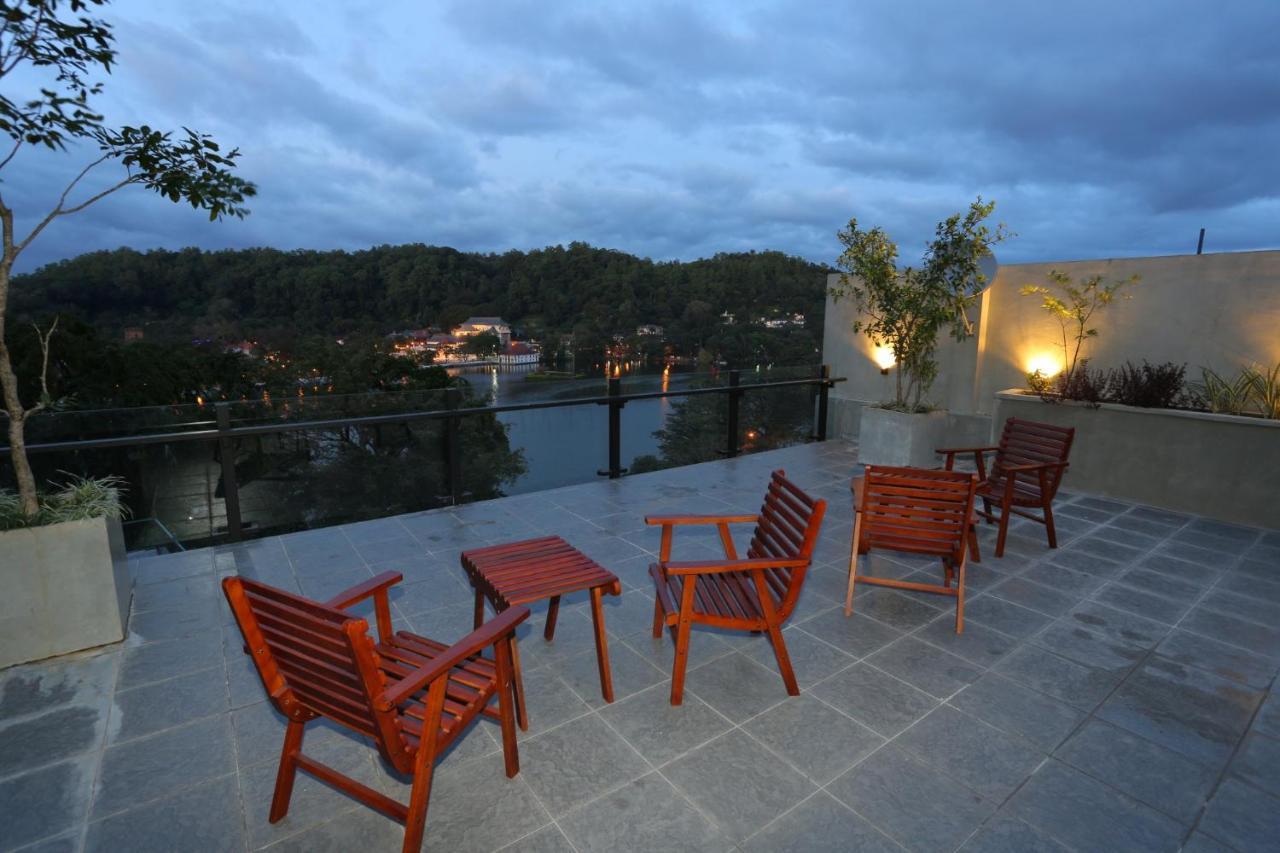Hotel Lotus Kandy