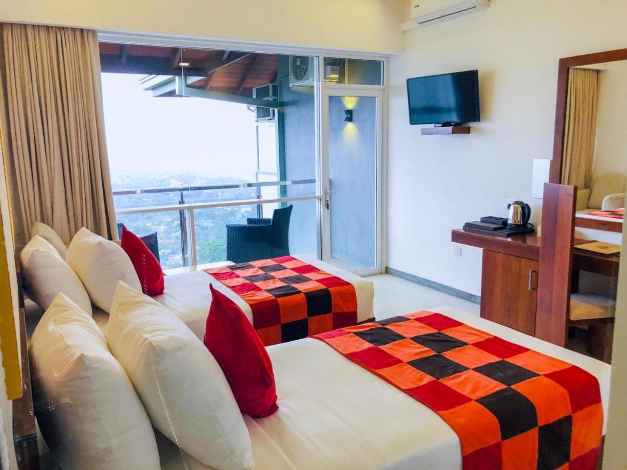 Mount Blue Hotel Kandy