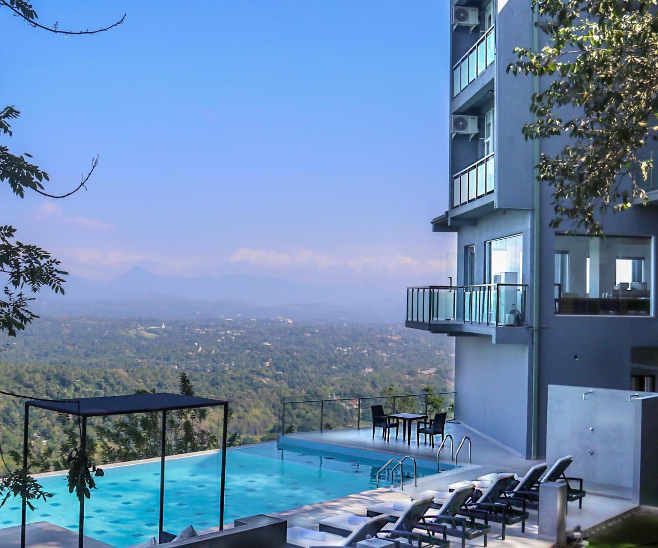 Mount Blue Hotel Kandy