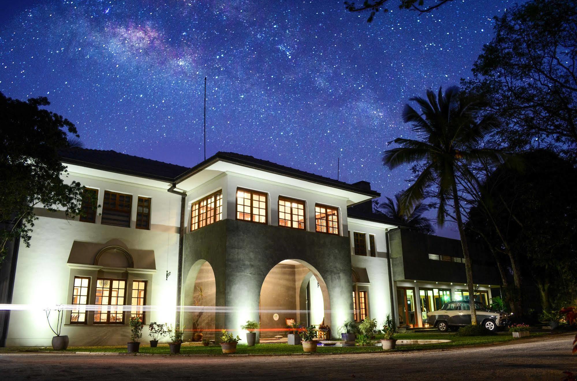 Hotel The Elephant Stables Kandy