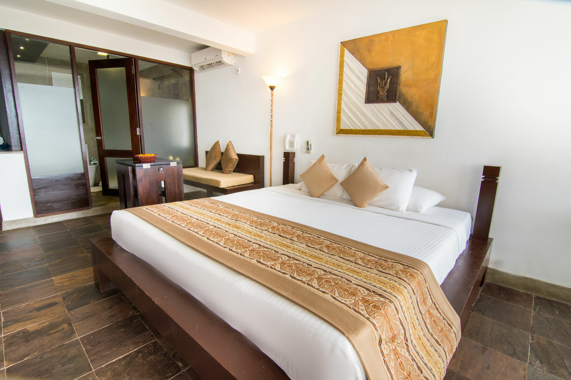 Hotel The Theva Residency 5*
