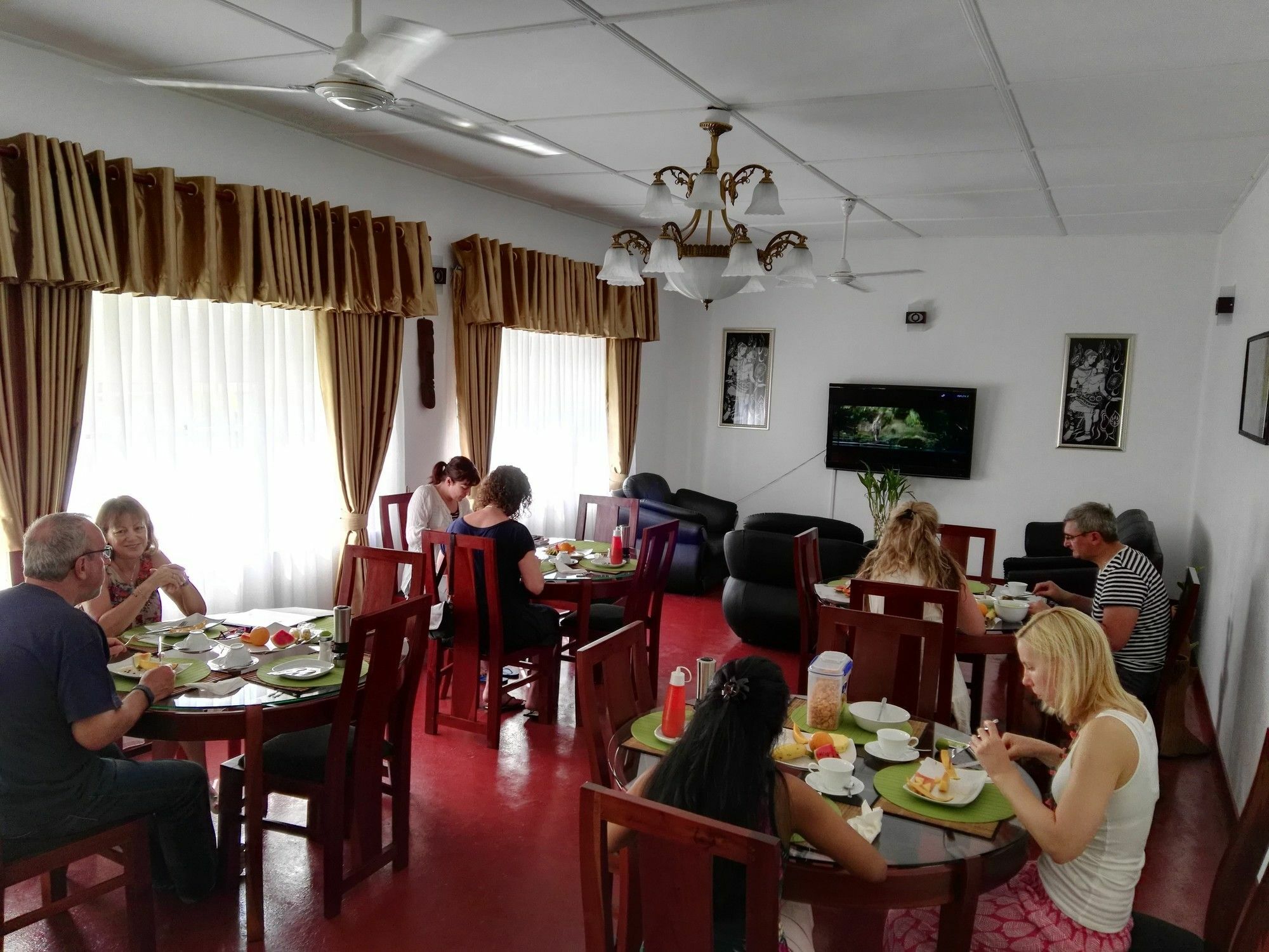 Guest house Anna Shanthi 2*