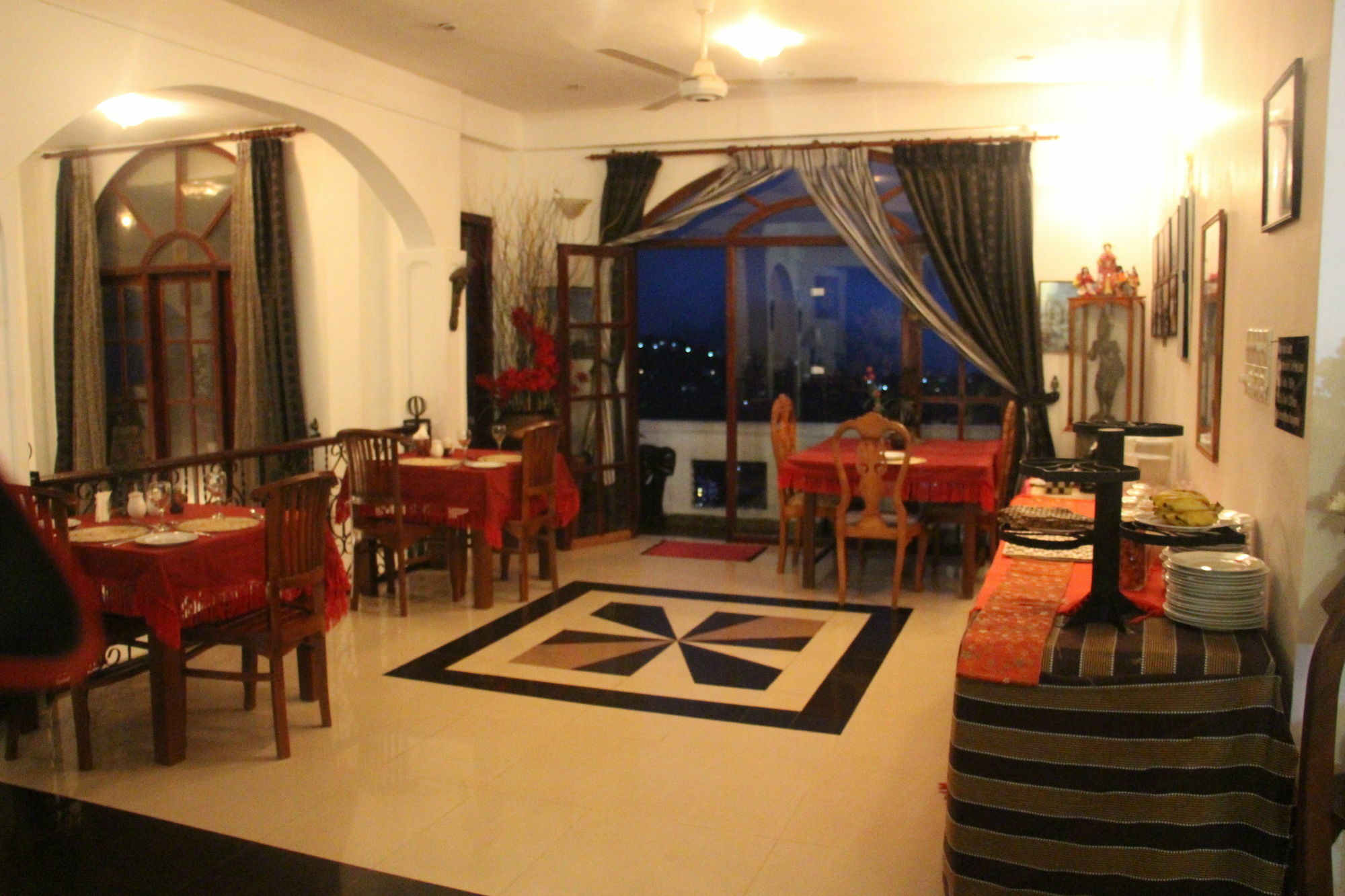 The Richmond House 3*