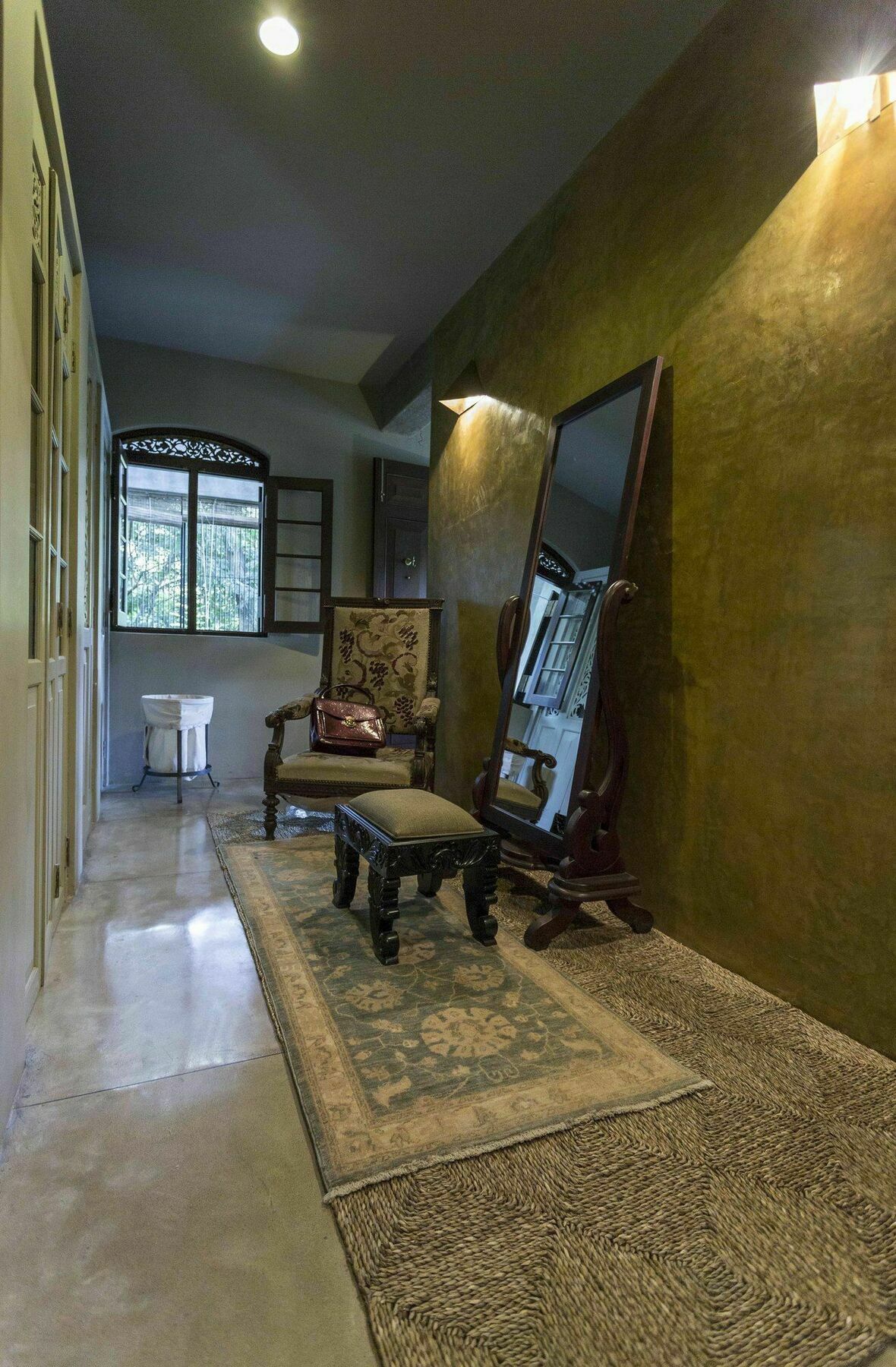 Apartment The Hermitage By Edwards Collection *