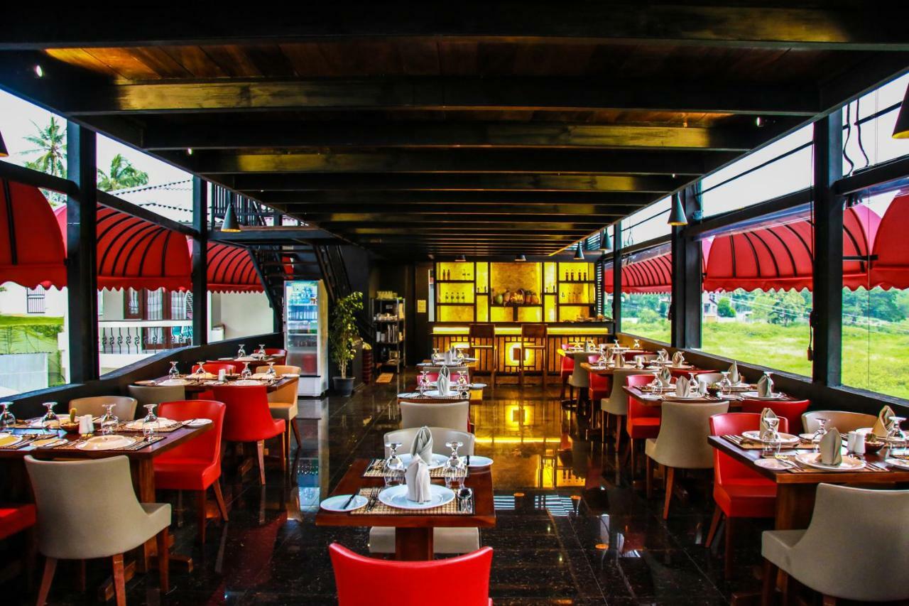 Hotel Royal Classic Kandy