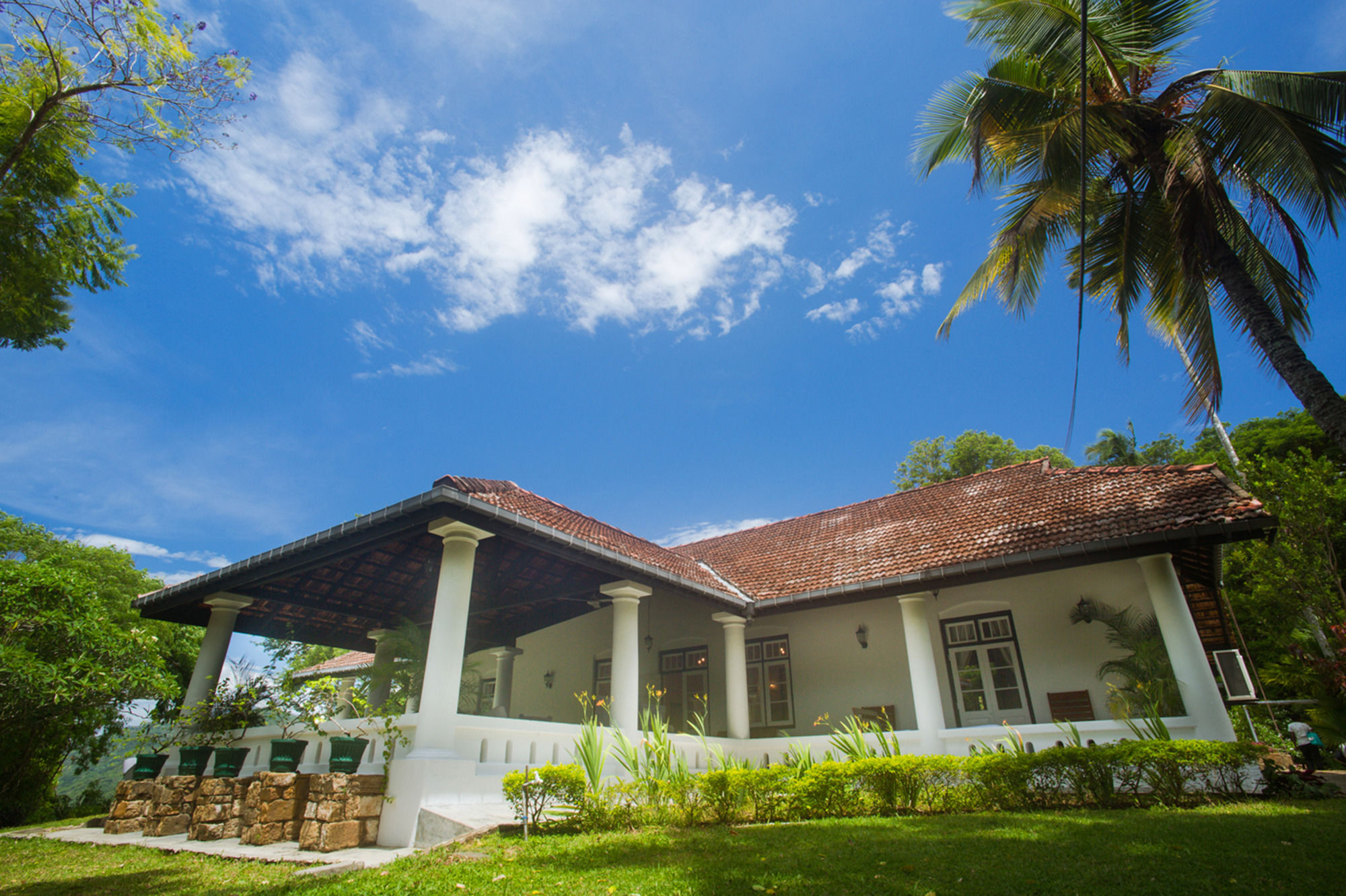 Hotel Victoria Golf And Country Kandy