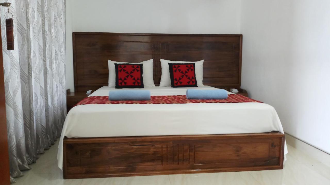 Shani Guest house *