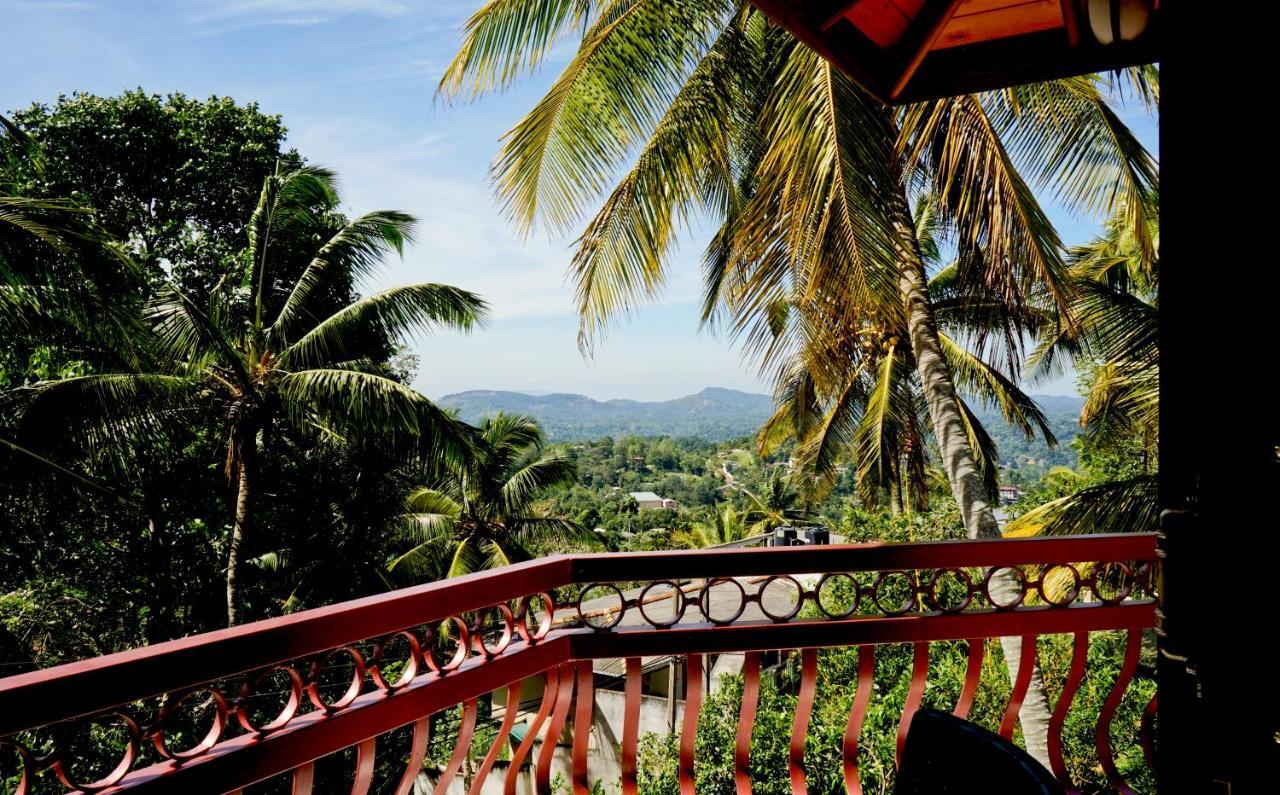 Sunset Hills Kandy
